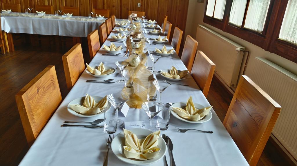 Penzion Manin Považská Bystrica Esterno foto