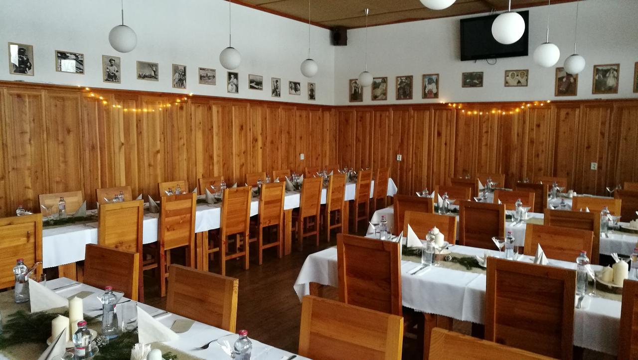 Penzion Manin Považská Bystrica Esterno foto