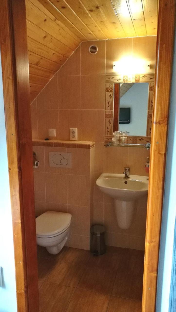 Penzion Manin Považská Bystrica Esterno foto